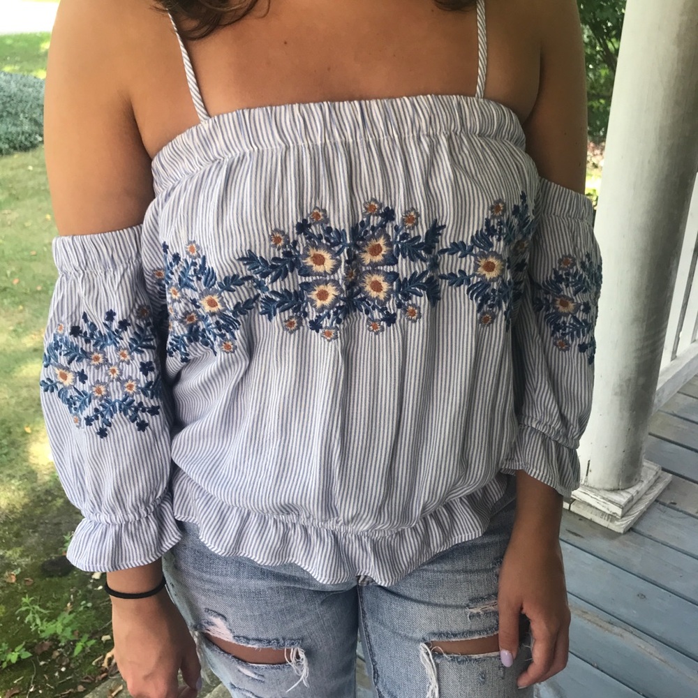 Brand new American Eagle top